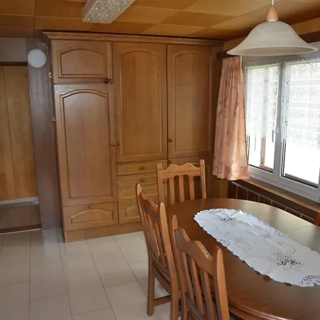 Grosse, Schoene Im Gruenen *