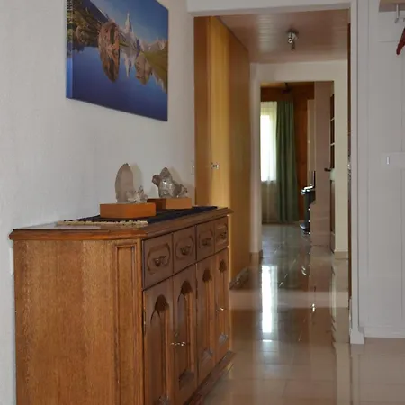 Appartement Grosse, Schoene Im Gruenen Brig
